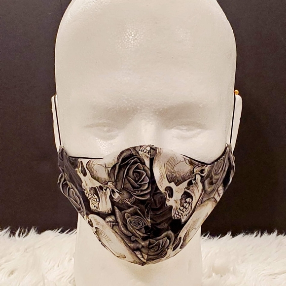 RESTOCK  3 for $21 Skulls and Roses - Picture 3 of 3